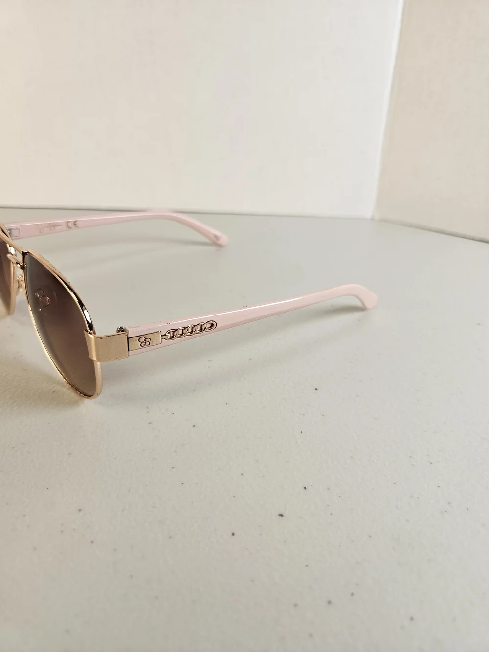 Jessica Simpson Gold Frame Brown to Pink Gradient Aviator Sunglasses